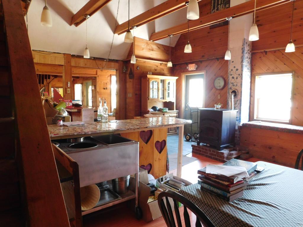 No View Farm Bed & Breakfast Rumford Exterior photo
