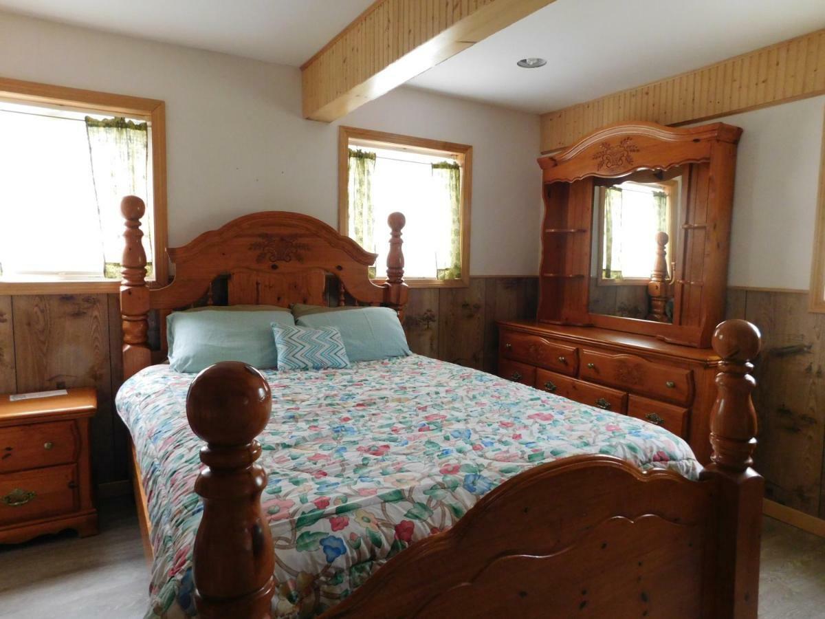 No View Farm Bed & Breakfast Rumford Exterior photo